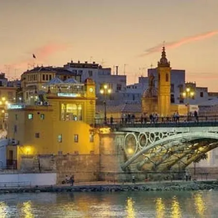 Lägenhet Atico Aire De Triana